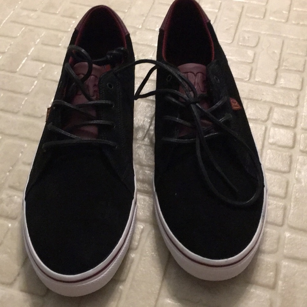 DC shoes Brand New in Box
